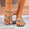 Slippers 2024 Summer Casual Fashion Leopard Imprimé plage plate plate confortable Toe Open Sandales NON: K01