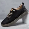 Sapatos casuais 2024 Men de alta qualidade Sapato de couro Lace confortável Up Sneakers genuínos Hollow Out Bushable Board