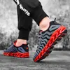 Hardloopschoenen 2024 Super coole ademende mannen sneakers stuiteren zomer buiten sport lichtgevend