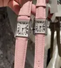 Klassiskt rostfritt stål kvartstank titta på rosa äkta läderrektangel klockor kvinnliga romen nummer armbandsur blå pekare klocka slät ram design 26mm 30mm 30mm