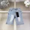 Luxe baby tracksuits Summer Boys Jeans Set Kids Designer Kleding Maat 100-150 cm Logo Gedrukt T-shirt en denim shorts 24APRIL