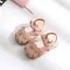 Sandals Sandlias zomer nieuwe schoenen 1-3 jaar oude babymeisjes studenten sandalen buigen prinses schoenen schattige zoete stijl bloemen wandelschoenen