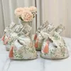 Totes 3Colors Bolsa de pulso com tassel bordado de estilo pingente chinês Hanfu Bolsa Cheongsam Acessórios imitação de seda bolsa de presente de seda
