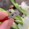 Projektant luksusowy pierścionek biżuterii vancllf kalejdoskop żeńska wąskie wydanie Rose Gold Full Diamond Four Leaf Grass Wide Mężczyzna na żywo transmisja na żywo