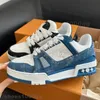 Designer schoenen in reliëf Louiselviuton Trainer Sneaker White Black Sky Blue Green Denim Pink Red Luxe Virgil Men Casual Sneakers Trainers