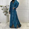 Etniska kläder Högkvalitativa Corduroy Abayas för kvinnor Autumn Winter Islam Dress Tryckt Långärmad casual Robe Femme Muselmane