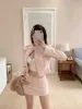 Robes de travail Sweet Girl Suit pour femmes Spring Pink Pasted Sweset Slim Fit Hip Wrap Mini Jirt Two-Piece Set Fashion Female Vêtements
