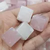 Figurine decorative Cubo di cristallo rosa naturale Reiki Healing Gemstone Palm Decorazioni in quarzo