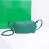 10a Fashion Zipper Clutch Mini Bag crossbody lädervävd handväska Lady Designer Bag Magnet Bag Camera Vanlig lyxig axelklaff Bra fnke