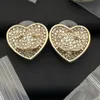 Super bon diamant oreille de boucle de boucle de marque de créateurs boucles d'oreilles étalons femmes bijoux boucles d'oreilles perlé amour couple couple 18k accessoires de mode plaque à or cadeau en gros