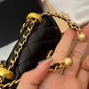Chanei 12cm mini kosmetyczne torby projektanckie Wpises Women Oryginalny skórzany torba krzyżowa złoty metalowy łańcuch podwójnie małe złote kulki torebka F.