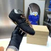 Sapatos de designer de luxo Low Sneaker Run Basketball Shoe Walk Outdoors Travel Woman Leather Presente Menina Moda de Moda Caminhada Casual Mulheres Tênis Tamanho 35-4