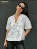 Kadınlar bluzlar Claciv yaz gevşek beyaz pamuklu gömlek 2024 casaul v yaka kısa kollu gömlek zarif katı dantel üst kadın giyim