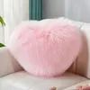 Oreiller amour coeur en forme jet jet flou long fausse fur canapé décoratif canapé-voiture de bureau à la maison décor de chambre à coucher