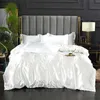 Bettwäsche Sets Seidenbettwäsche mit Abwärtsbedeckung Kissenbezug luxuriöser Satin -Bettwäsche Doppelte Farbe Einzelgröße in voller Größe J240507