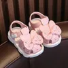 Slipper neuer Sommer im Alter von 0 bis 3 süßen Bug-Strass-Babyschuhen für Mädchen nicht rutschfestes Soft-Soled-Kinder Kleinkind Kinder Sandalen mit bedeckten Zehen