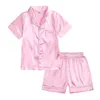 Pyjama's comfortabele zomer pyjama -sets voor jongensmeisjes zijden satijnen top+broek lange mouw stevige zijdeachtige pyjamas nachthemd kinderen slaapkleding H240507