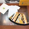 Mädchenkleiderdesign Party Kleidung Easy Girls Kleider für Geburtstagsfeiern Blumen Kinder T-Shirt Faltenrock 2pcs Set 90-150 cm