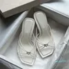 Eleganti marchi donne sandali scarpe di punta quadrata Nappa cuo