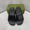 2024 Plaj Ayakkabı Loafers Moda Klasik Floral Brocade Slaytlar Daireler Deri Kauçuk Heatshoes Platform