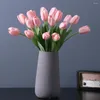 Kwiaty dekoracyjne Faux Silk Flower Realistyczne symulowane tulipany Piękny sztuczny bukiet na domowe dekorację na przyjęcie weselne