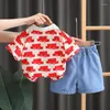 Kleidungssets 2pcs /Fashion S Sommer 2024 süße Bausteine für rote Autos O-Neck Kinderhemd Einfache Jeans /Jungen