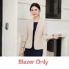 Arbetsklänningar Kvinna Vit blazer Kvinnor Business Suits Office Ladies Dress and Jacket Set Uniform Style Half Sleeve Summer