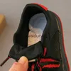 Sneakers Childrens Cricket Shoes 2024 Lente en herfst nieuwe meisjes vuile jongens sport pluche kleine trendy merk H240507