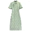 Robes de fête Robe d'été pour femmes style chinois Graceful Green Cheongsam 2024 Lady Elegant Button Clothing de mode à manches courtes