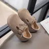 Sneakers Girls Leather Shoes 2024 Korean Spring and Autumn New Childrens Fashionable Soft Sole Little Girl Casual Single Shoe Trend H240507