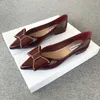 Buty swobodne z kokardką eleganckie obcasy eleganckie obuwie dla kobiet dla kobiet morepot normalne skórę spiczaste palce płaskie koreańskie trend w stylu