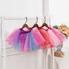 Bpyh Tutu Kleid Kleinkind Girls Tutu Rock Blume Falten Prinzessin Röcke kurze Hosen unter Kindern 2 3 4 5 6 Jahre Danzelastischer Taillenrock Mini D240507