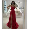 Línea Prom Red Un vestido sexy Satin Spaghetti Evening Elegant Bodice Plises Vestidos formales sin espalda para OCNS Split Split Robe de Soiree es