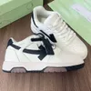 Sports Slim Mens Womens Arrow Shoes Designer Men Sneakers Women Ow varumärke Sneaker Non-Slip Soles Classics från 80-talets låga sneakerstorlek 36-45 med Leather Lear Lear