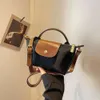 Meistverkaufte Crossbody -Tasche Neu 85% Werksförderung Mini -Tasche Neues Bun Dumpling Cognac Make -up Telefon vielseitig für Frauen in Sommertaschen