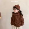 Kledingsets Kid Top Warm driedelige set Zuid-Koreaanse kinderen 2024 Autumn en Winter Boys Girls Baby Knitted trui hoed sjaal