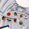 Épingles, broches 2021 acrylique Halloween Christmas Cartoon Brooch Ghost Bat Skeleton Santa Claus Snowflake Clothing Accessoires Drop Del Dhdqp