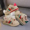 Sneakers Girls Sports Shoes 2023 Autumn New Childrens Fashionable Soft Sole Dad Big Internet Red Running H240507
