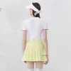 SUSuit da donna Summer Short Slve Womens Knitwear Skirt Set Korean Slimt Neck T-shirt Tennis Top Top Sport Skorted Skorted Y240507