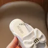Slipper Childrens Baotou Half Slippers 2024 Novo Bow Summer Bow Soly Lazy Kick Shoes H240507
