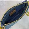 Denim cowboy pochette axelväska mode bokstäver dragkedja stängning midjepåse små handväskor handväska designer kedja axelväskor blå ipod fodral