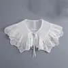 Bow Ties Hollow Out Lace Floral Faux col pour femmes chemises détachables décoratifs amovibles Clothing épaule enveloppe