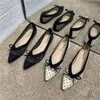 Sapatos casuais senhoras calçados de verão sexy apartamento para mulheres 2024 dedo pontudo