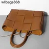 Fashion Venetabotegs sac à main sac à main sac à bottes à bottes femme messager sac Vene Designer Handsbag Crossbody Totes Shopping Plaid Woven Leather Lgokb