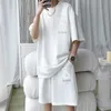 6xl Grand Mens Sports Costume coréen High Street Fashion Tshirt Shorts Twopiece Set Men Retro Neck Top Designer Clothes 240416