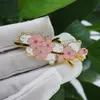 Broches épingles belles fleurs roses et lapin broch en émail dur kawaii badge badge utilisé pour les accessoires et cadeaux de bijoux pour femmes wx