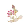 Brooches Fashion Pearl Lotus Crystal for Women Badges Men Badges Robe décontractée Fleur Fleur Shining Boutique épingles bijoux