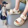 Sandals Childrens Sports 2023 Summer New Korean EditionソフトソールアンチスリップボーイズビーチシューズガールズH240507