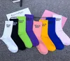 Chaozhu Neues verwöhntes Göre helle Farben Mode Stretch Street junge Socken 8 Farben Neon Navy Lila weiß gelb Unisex Socken 8935893