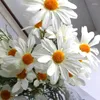 小さなデイジーの装飾花のシミュレーション5枝オランダ語ホームデスクトップパーティーの結婚式の装飾